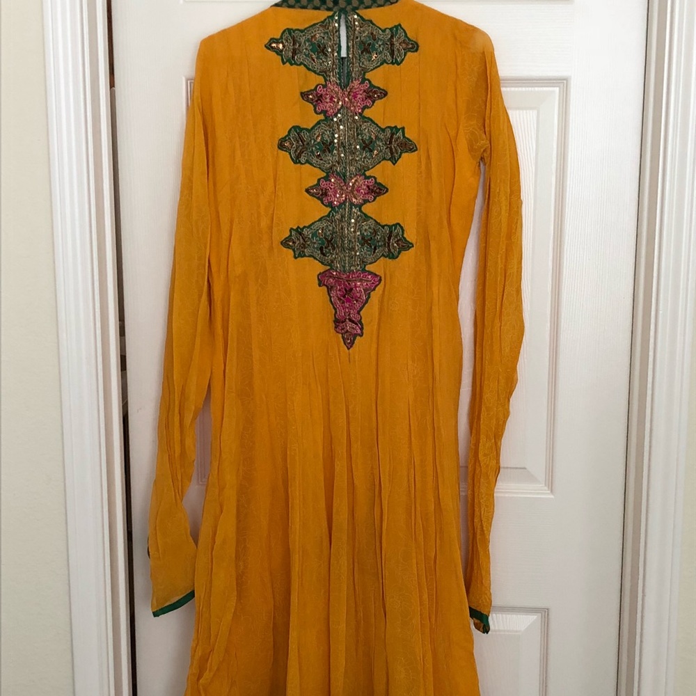 Anarkali Kurta w/ Dupatta